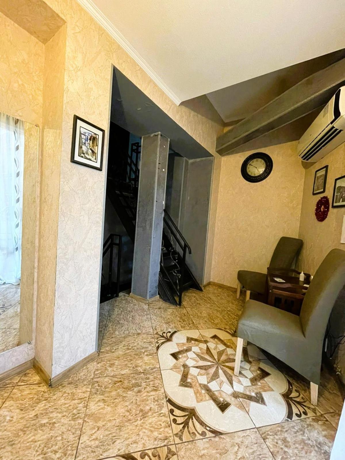 Georgian Guest House On Asatiani Tbilisi Eksteriør bilde