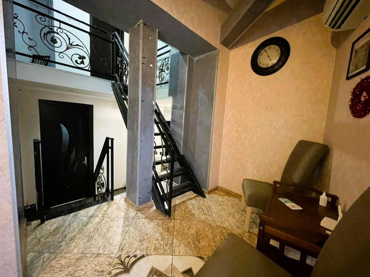 Georgian Guest House On Asatiani Tbilisi Eksteriør bilde